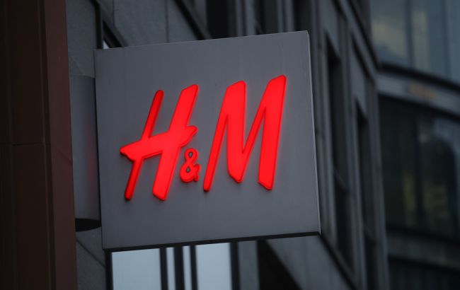 Сеть H&M полностью прекращает бизнес в России