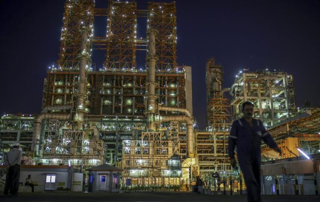 Индия помогает сократить доходы Москвы от продажи нефти, - Минфин США