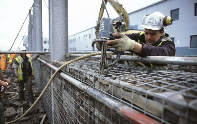 Кадровый дефицит. Украинские рабочие уезжают из Польши, чтобы защищать свою страну