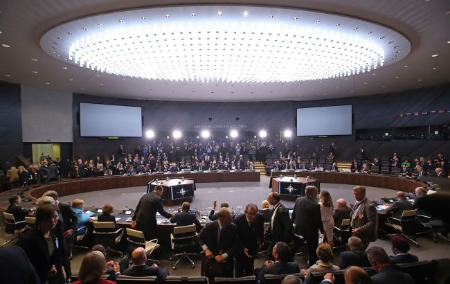 Главы МИД и Минобороны стран НАТО проведут видеоконференцию с Блинкеном и Остином