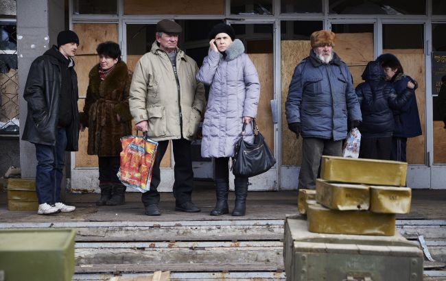 Загроза вторгнення Росії. З ОРДЛО масово виїжджають місцеві жителі, - правозахисники