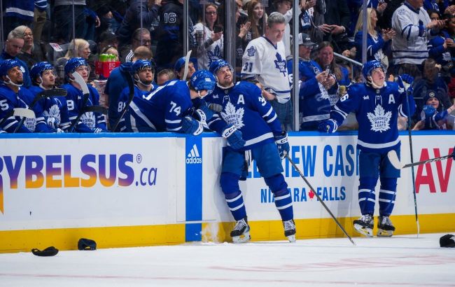 Бомбардир "Торонто" з черговим хет-триком очолив топ-3 зірок вечора НХЛ: відео