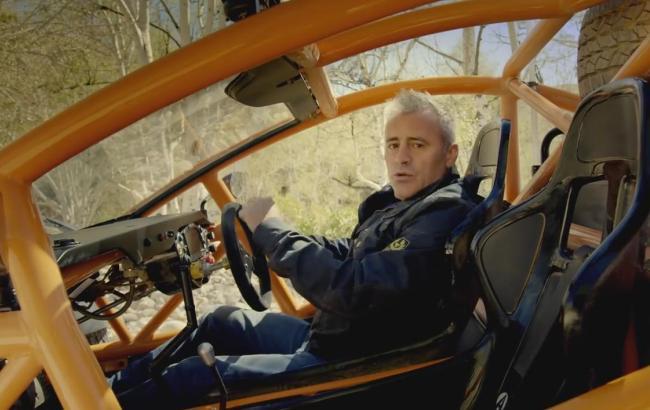 Зірка серіалу "Друзі" наковтався пилу в першому випуску Top Gear