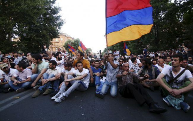 Протести у Вірменії: російських журналістів звинуватили у брехні
