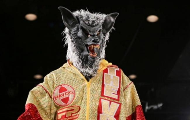 У Нью-Йорку український боксер вийшов на ринг в масці вовка і переміг