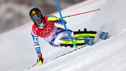 Горнолыжник Ноэль выиграл олимпийское золото для Франции в слаломе