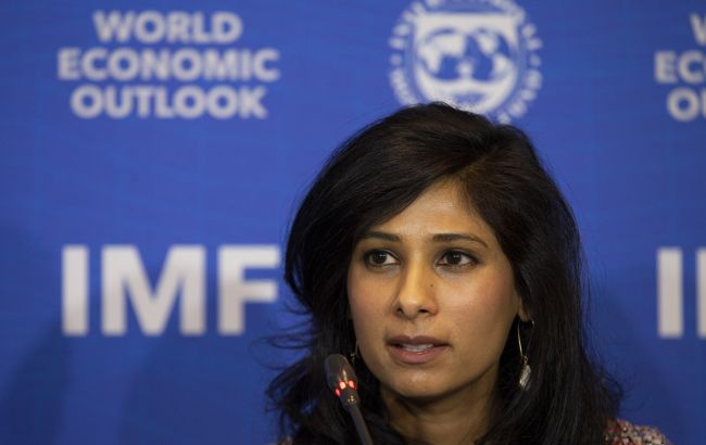 МВФ дал Трампу рекомендации по экономике после снижения рейтинга США