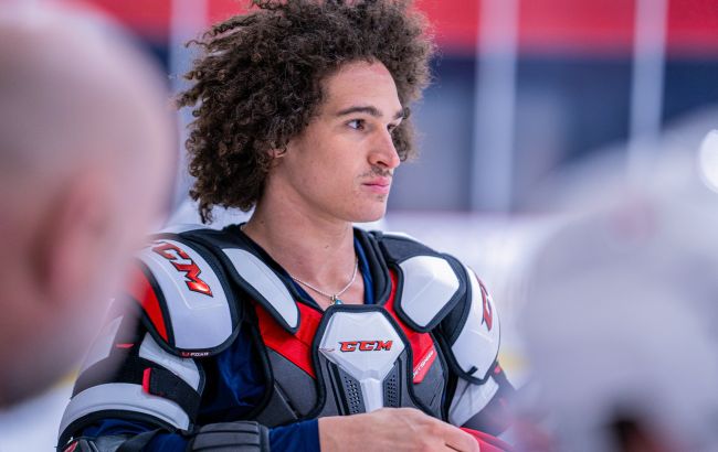 Нападающий "Вашингтона" с дебютным хет-триком стал главной звездой вечера НХЛ: видео