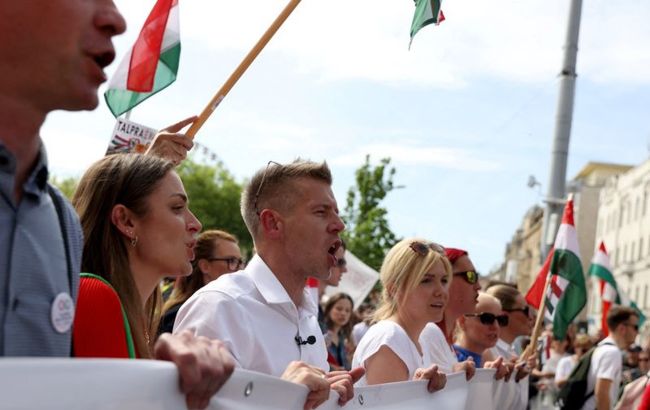 У столиці Угорщини відбулася масштабна акція протесту проти уряду Орбана