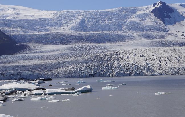 Выше 35 градусов тепла: Арктика побила температурный рекорд