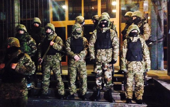 Захоплення "Укрнафти": охорона не мала дозвілів на зброю, - МВС