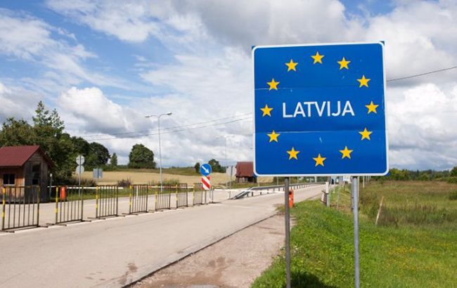 Возле границ Латвии заметили российские самолеты и корабли