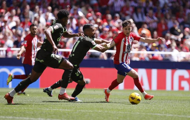 Довбик с голом "Атлетико" вышел в лидеры бомбардиров, но не спас от поражения: видео