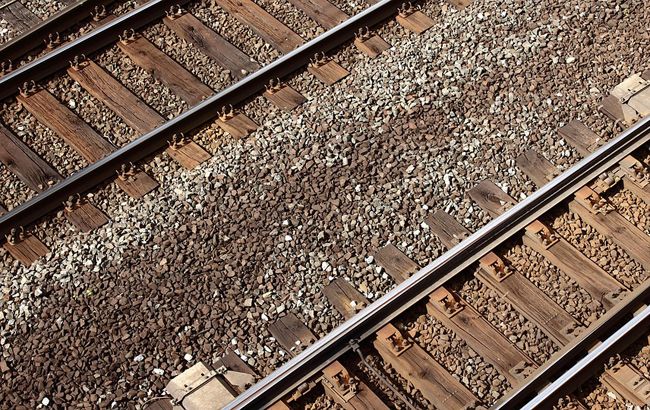 Во Львовской области поезд совершил наезд на подростка