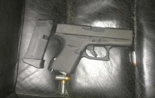 В Киеве патрульные обнаружили у водителя пистолет