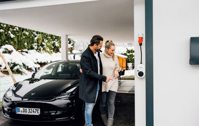 Электромобиль или обычное авто? На чем реально удобнее ездить зимой