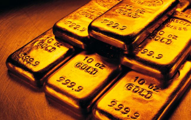 НБУ понизил курс золота до 254,58 тыс. гривен за 10 унций