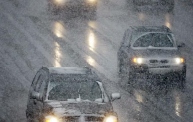 Киян попереджають про ожеледицю на дорогах 12 грудня