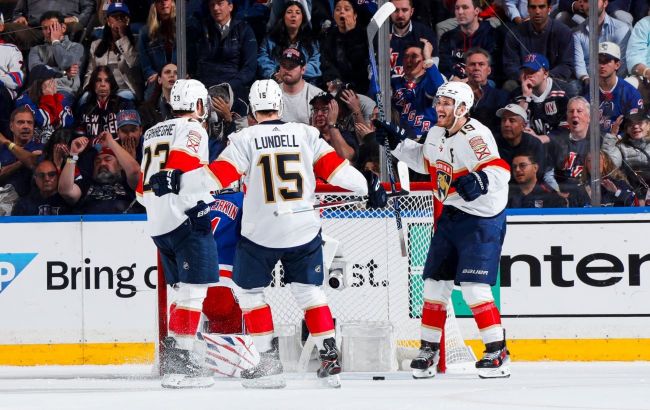 Кубок Стэнли: "Флорида" разгромила "Рейнджерс" в первом финале Восточной конференции НХЛ