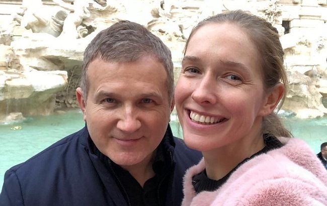 Уже взрослые: Юрий Горбунов прогулялся по Киеву с двухлетним сыночком Иваном