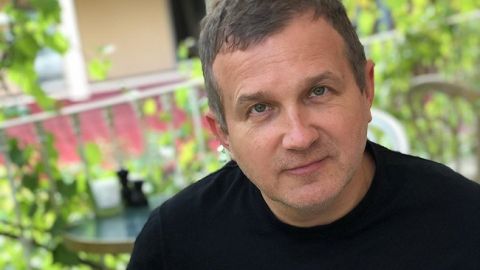 Как же это мило: Юрий Горбунов показал активную прогулку с сыночком