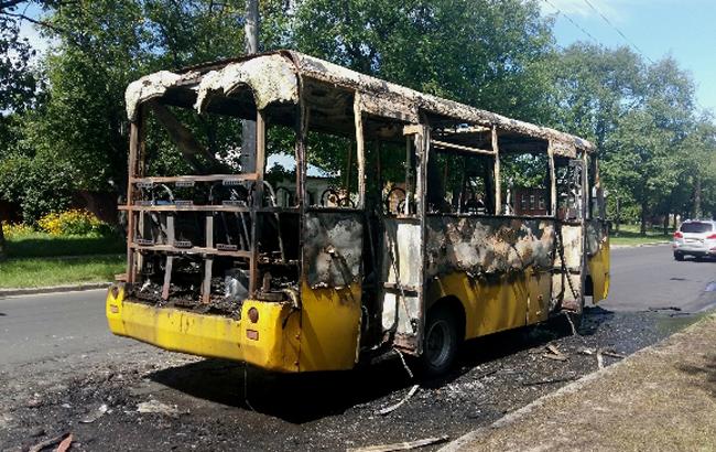 В Чернигове загорелась маршрутка с пассажирами