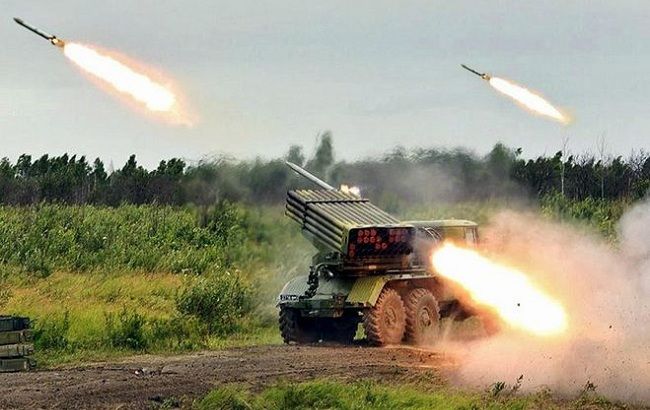 СЦКК зафіксував масовані обстріли української території із забороненої зброї