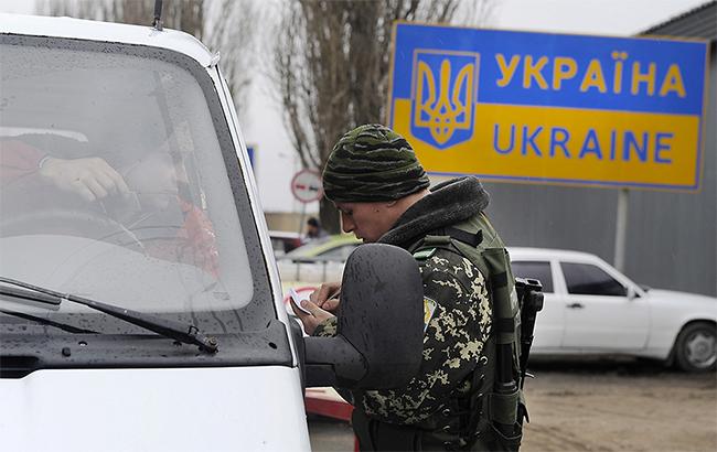 Бежать чтобы остаться: как добровольцы, политэмигранты и обвиняемые в терроризме пытаются осесть в Украине