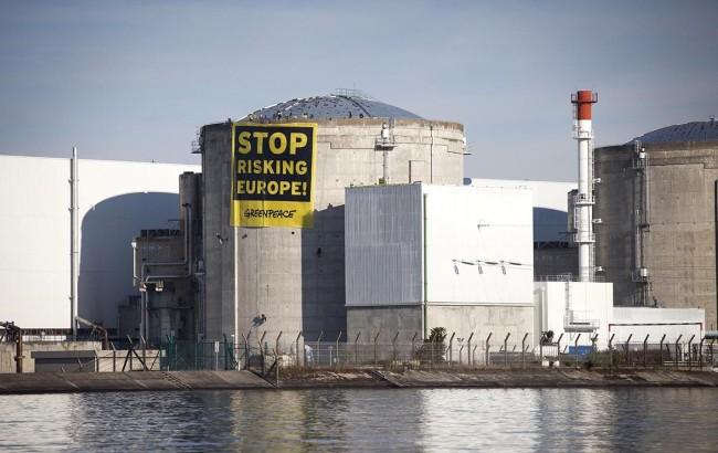 Французский министр предложил построить завод Tesla на старой АЭС