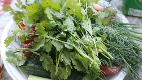 Дієтолог назвала найшкідливішу зелень: краще викиньте це