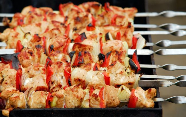 Шашлык нельзя совмещать с этим алкоголем: последствия непредсказуемы