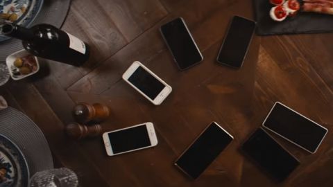 Фільм "Гучний зв'язок": дивитися онлайн трейлер