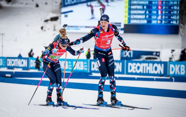 Франция и Норвегия выиграли в Поклюке первые смешанные биатлонные эстафеты сезона