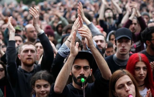 "Ніч Гаврилова": у Грузії люди збираються на акцію протесту