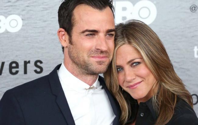 Фанаты выложили в Интернет фото Дженнифер Энистон в свадебном платье