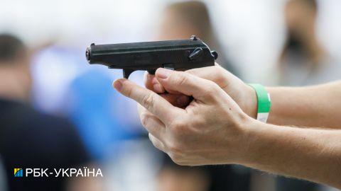 В центре Херсона избили и расстреляли мужчину