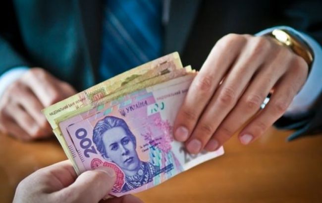 У Волинській обл. затримали колишнього суддю на хабарі у 10 тис. гривень