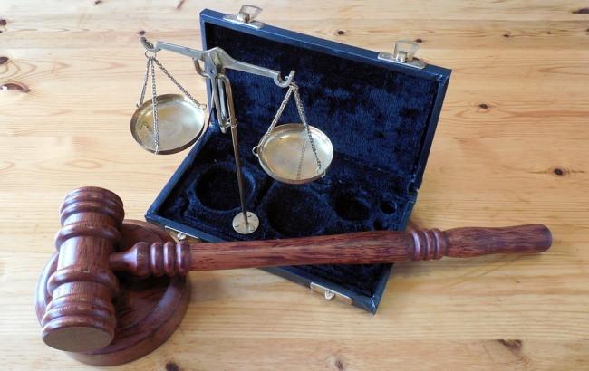 Во Львовской области суд наказал мать ученика, который месяц прогуливал школу