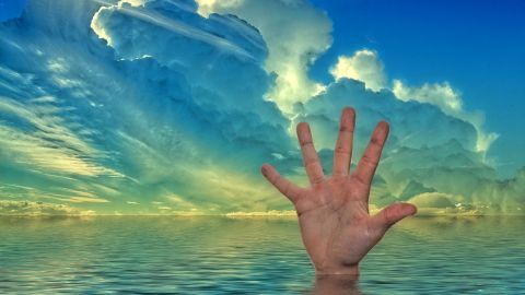 Смерть на корпоративе: под Черниговом двое сотрудников ІТ-компании утонули из-за удара током