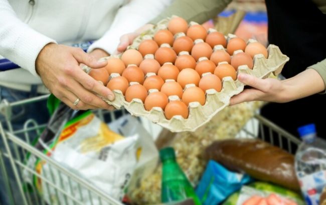 В украинских магазинах выросли цены на яйца: во сколько сейчас обойдется десяток