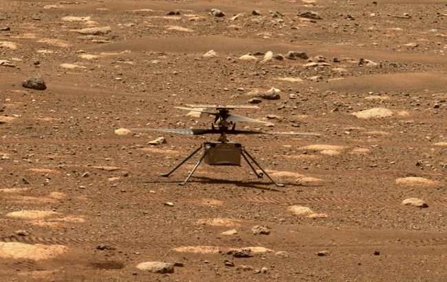NASA проведет трансляцию первого полета вертолета на Марсе