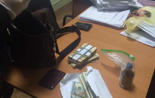 НАБ повідомляє про обшуки в прокуратурі Херсона