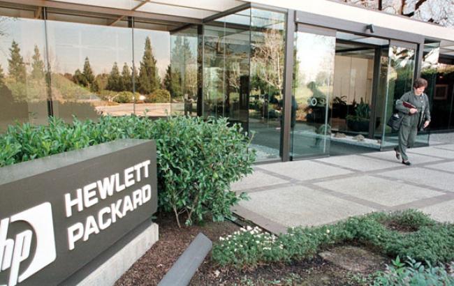 Hewlett-Packard сократил квартальную прибыль на 1%, годовую - на 9%