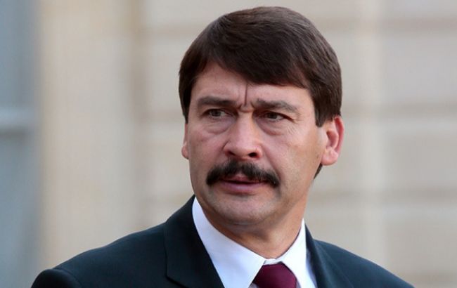 Президент Венгрии лишил гражданства 7 украинцев