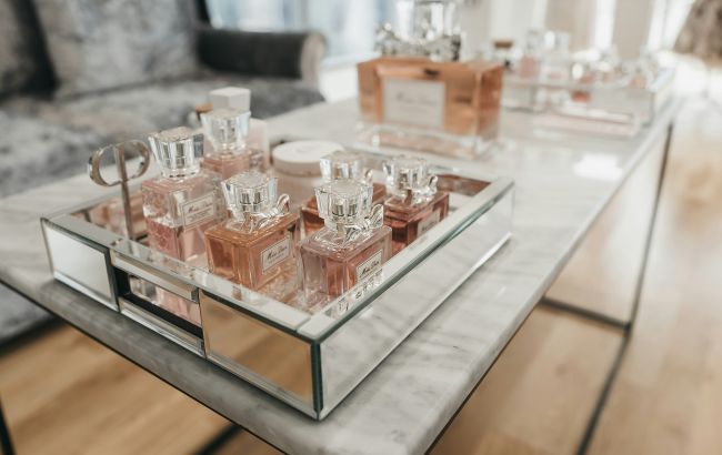 Никогда не брызгайте духи на эту часть тела: эта привычка все разрушает