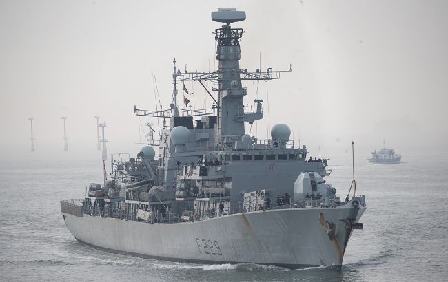 ВМС Великобританії конфіскували контрабандну іранську зброю у Перській затоці