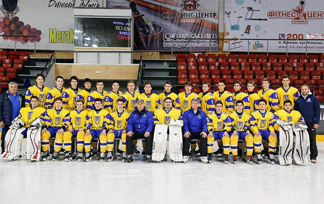 Украинская сборная почтила память погибших канадских хоккеистов (видео)