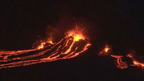 В Исландии выставили на продажу проснувшийся вулкан