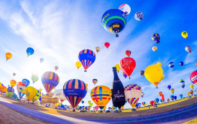 Во Франции установили рекорд по количеству воздушных шаров в небе