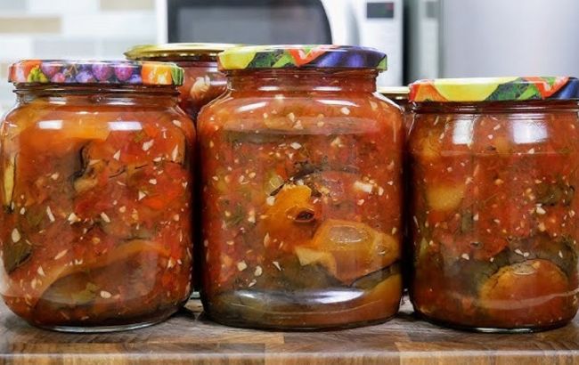 Салат из баклажанов, который хранится до весны: ароматно и вкусно